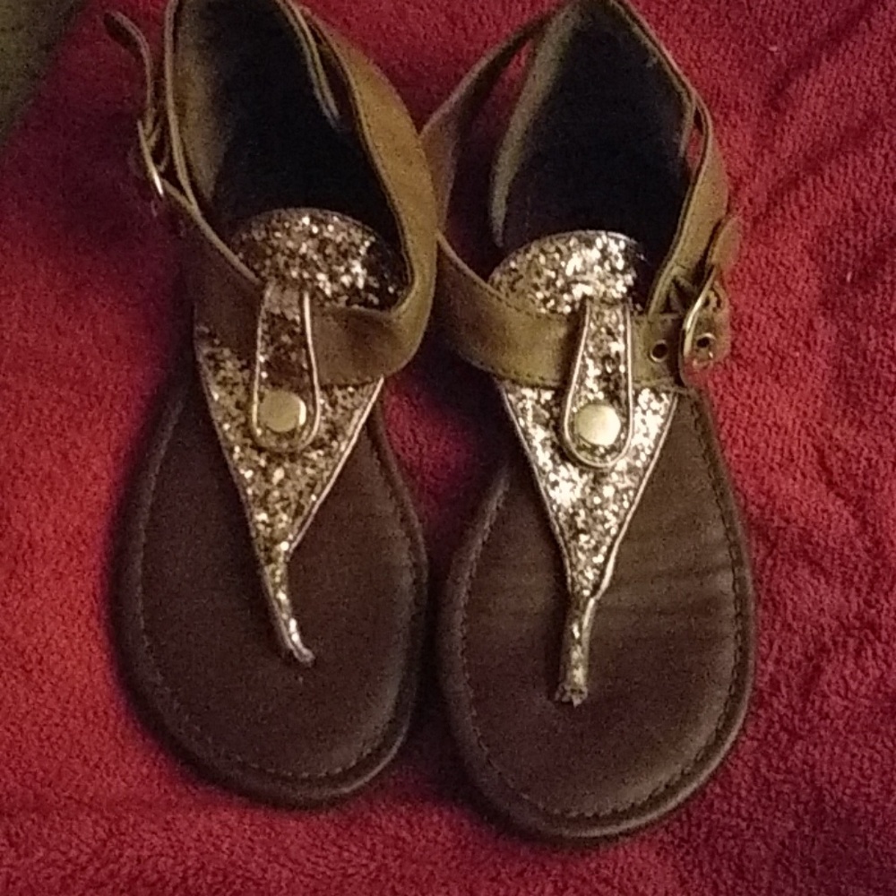 Girls Sandals With Strap